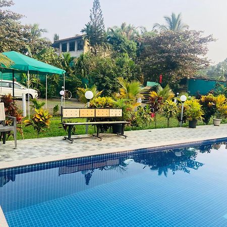 Humming Bird Beach Resorts Алибаг Экстерьер фото